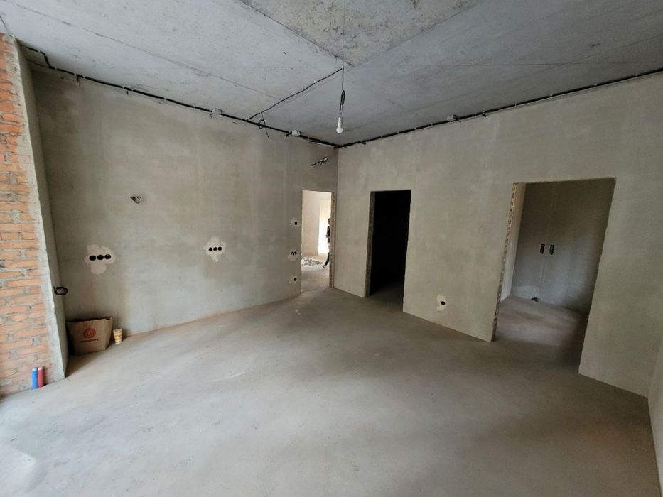 Люксовий будинок в оточені соснового лісу, Білогородка