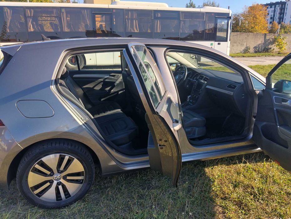 Volkswagen e-Golf 2015 Європа