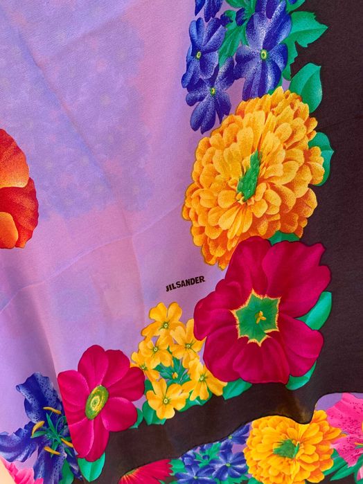 Jil Sander , 100 % Silk, 140/140 cm niepowtarzalna jedwabna chusta