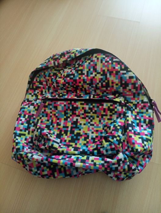 Mochila com quadradinhos