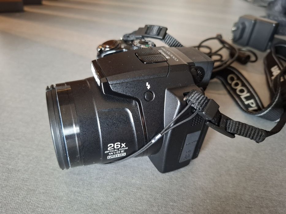 Nikon 	Coolpix P100
