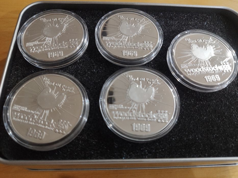 Zestaw monet medali kolekcjonerskich 5 sztuk Woodstock Rock Festival