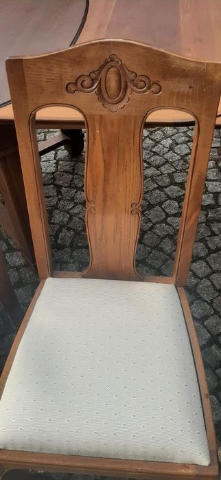 Stół dębowy rozkładany z krzesłami stan bdb