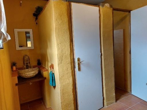 Quarto em Quinta muito sossegada