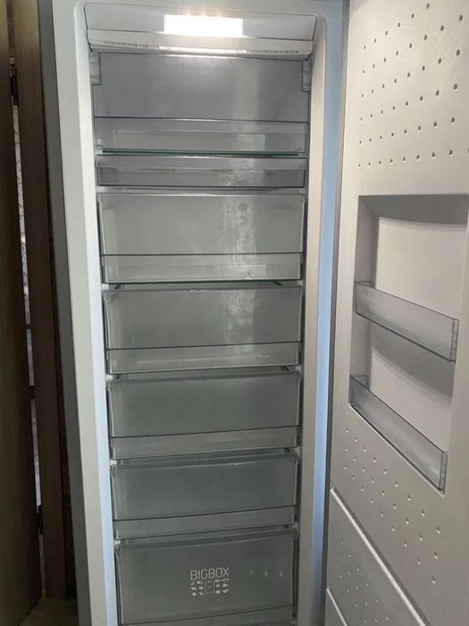 Морозильна камера ATLANT M 7204-581  7 шухляд  Суперзаморожування