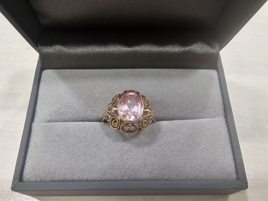 ZŁOTY PIERŚCIONEK z różowym jasnym OCZKIEM PR 585