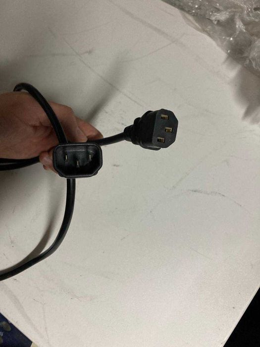 Кабель живлення C13 - C14 (для підключення безперебійника)