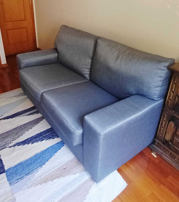 Sofá 2 Lugares Azul | Excelente Estado | 180€