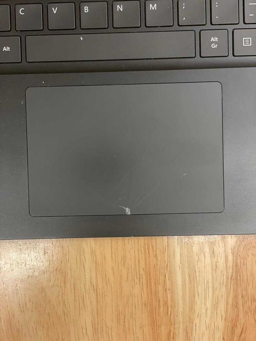 Microsoft Surface Laptop 4 15” i7 16GB 512GB – Funcional, Ecrã Rachado