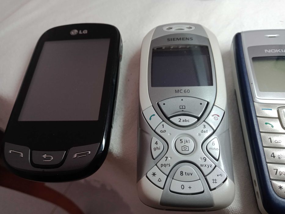Telemóveis para colecionadores - Samsung Nokia Siemens LG etc