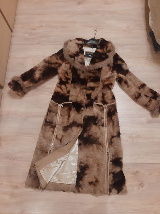 Дубленка женская 1800