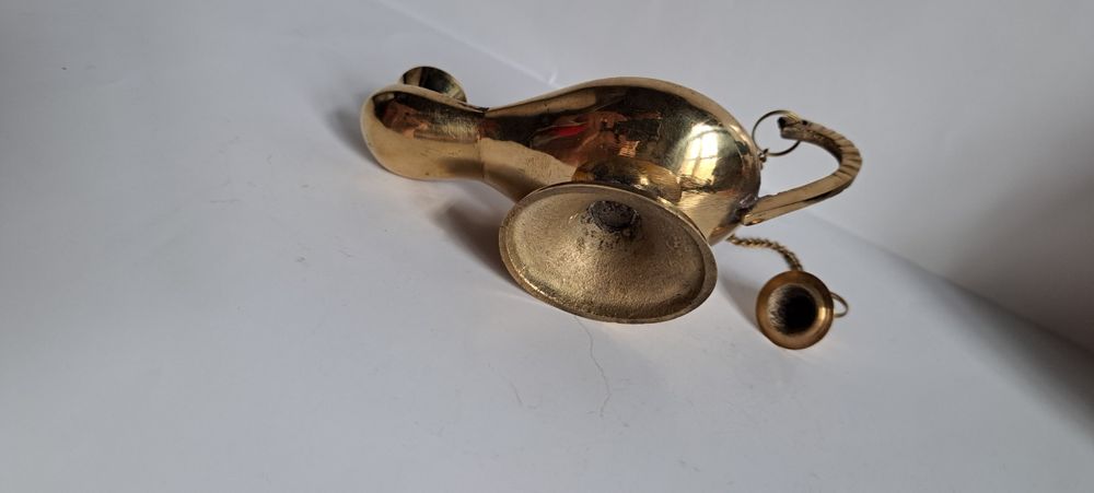 Stara lampka oliwna Alladyna