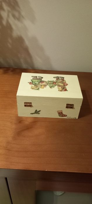 Caixa em madeira com motivos de Natal