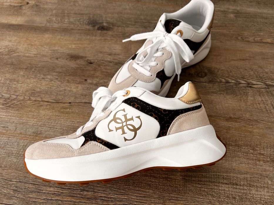 Guess Sneakersy Biały 41 rozmiar