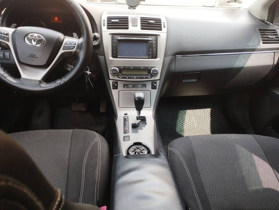 Продам Тойота Авенсіс