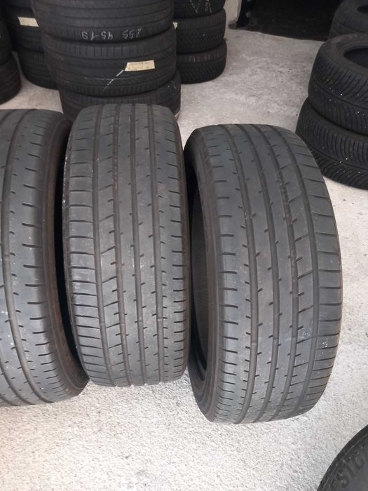 4 Pneus 225/55R19 Toyo