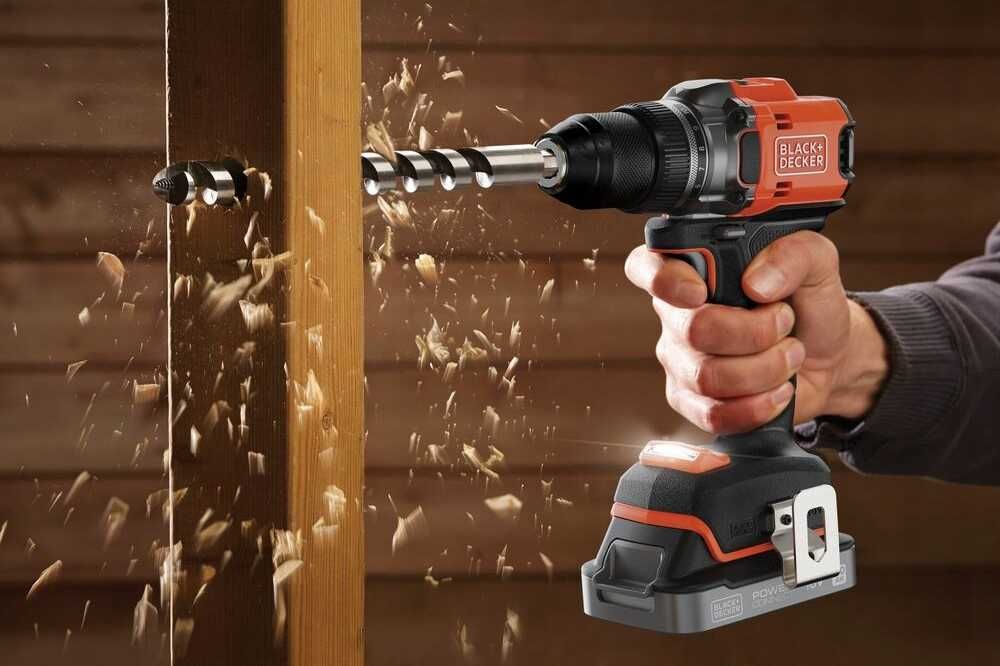 Акумуляторна дриль-шуруповерт Black+Decker 18 В 50 Нм PL