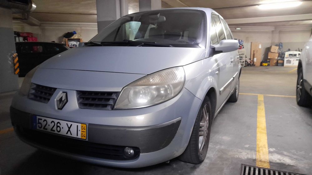 Carro em bom estado geral