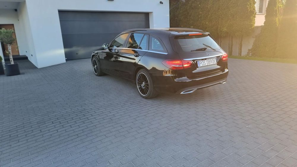 Mercedes-Benz Klasa C W205 combi 220d 9g-tronic