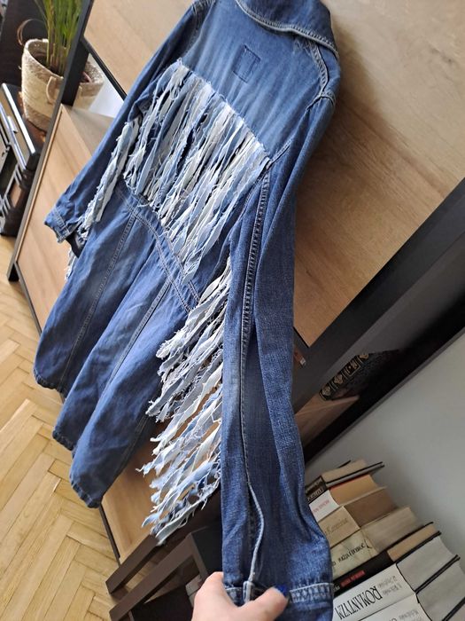 Zjawiskowy płaszcz jeansowy