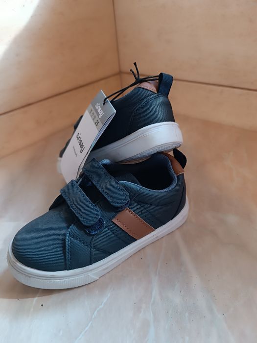 Кросовки на мальчика