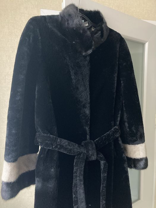 Шуба мутон и норка бу цельна