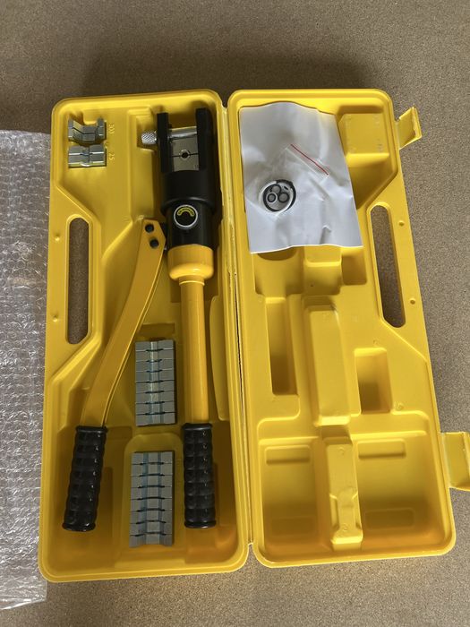 Alicate de cravar terminais