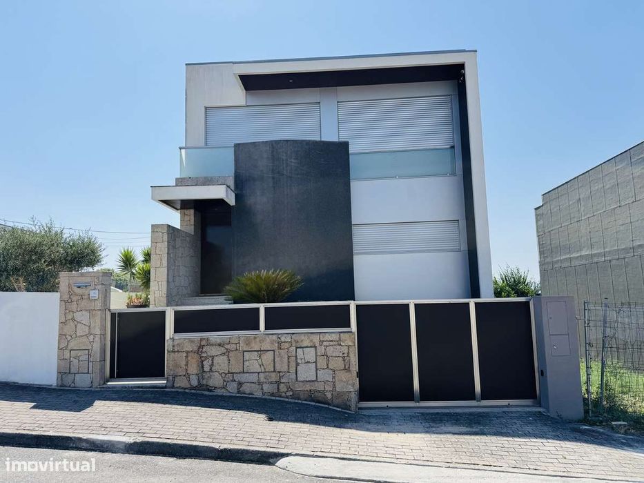 Moradia em banda em Palmeira