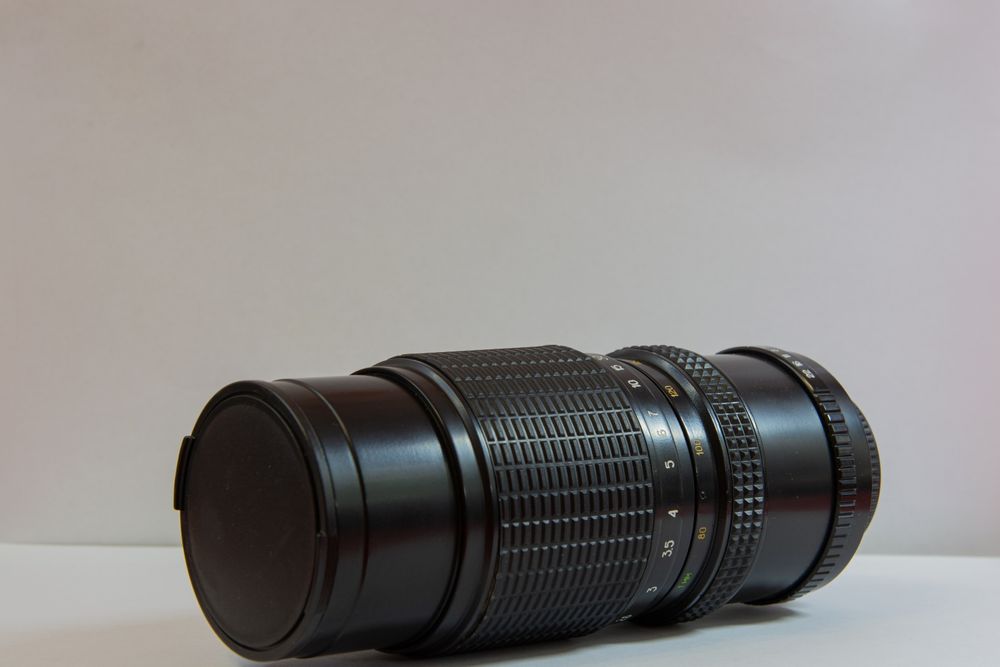 Об'єктив ZOOM ARSAT M 4.5/80-200