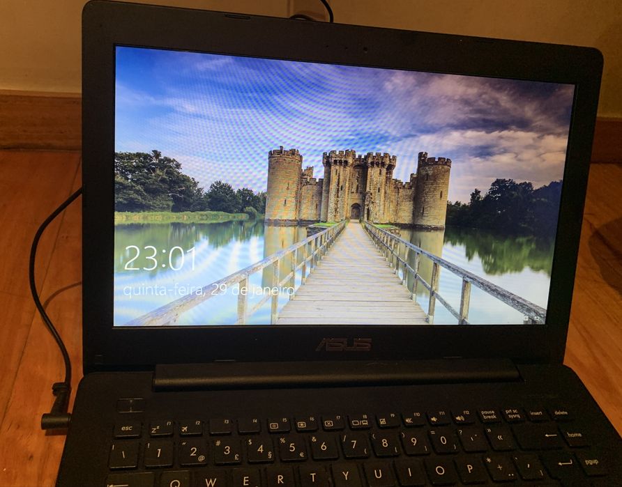 Vendo computador Asus