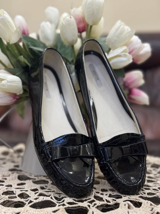 Туфлі, балетки, лофери бренду GEOX.