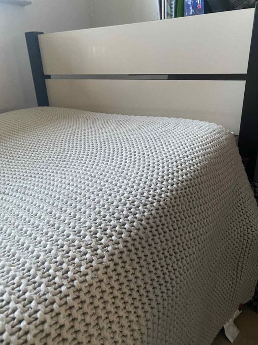 Sprzedam łóżko młodzieżowe