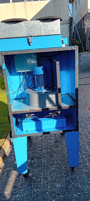 Maquina de limpeza de toners
