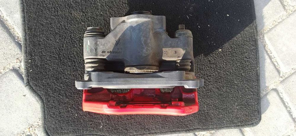 Суппорт Tesla model 3/Y performance