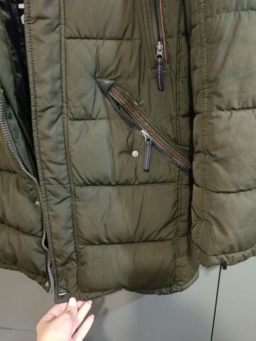 Зимова куртка чоловіча