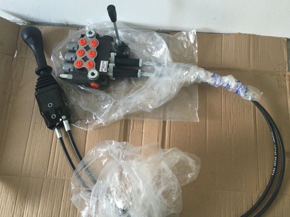 Распределитель болгарский на мтз с плавающими на тросах и джойстиком