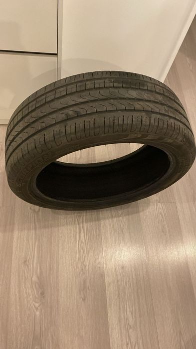Pneu  2 pneus semi-novo