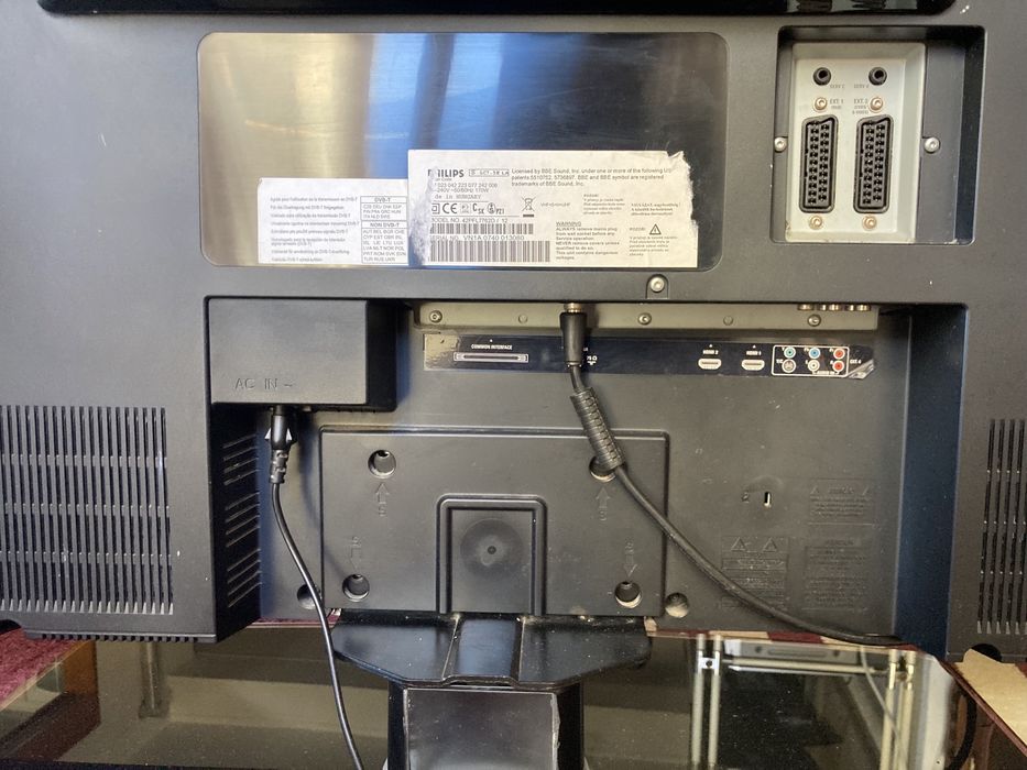 TV Philips 42 Polegadas (avariado)