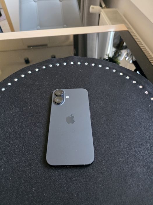 Iphone 16 128 GB Black na gwarancji