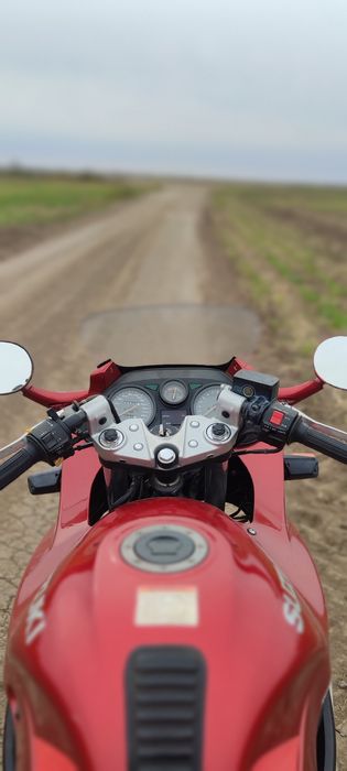 Suzuki GSX 750f Katana