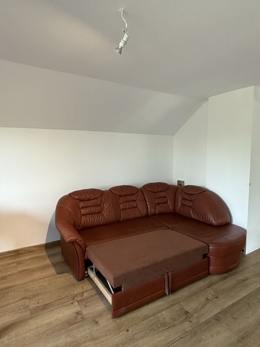 Narożnik skorzany z funkcja spania i schowkiem KLER