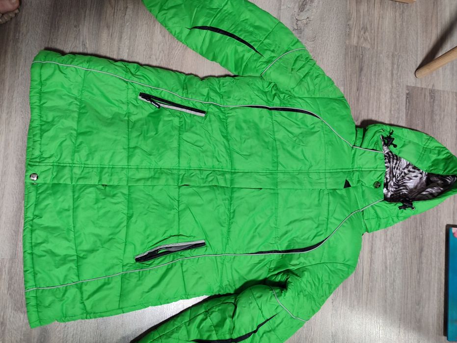 Продам гірськолижну курточку