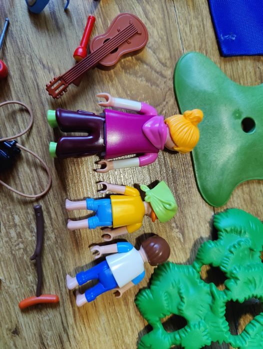 Playmobil Summer Fun 6888- pole namiotowe z ogniskiem LED