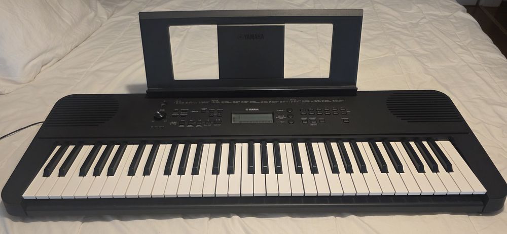 Yamaha PSR-E360B