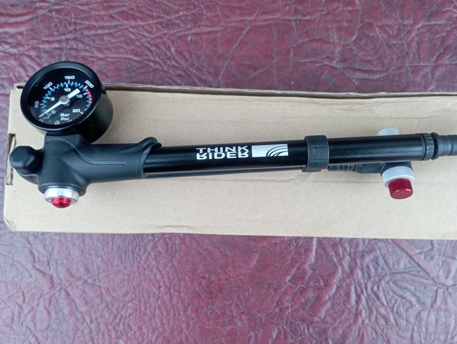 Насос для вилок высокого давления