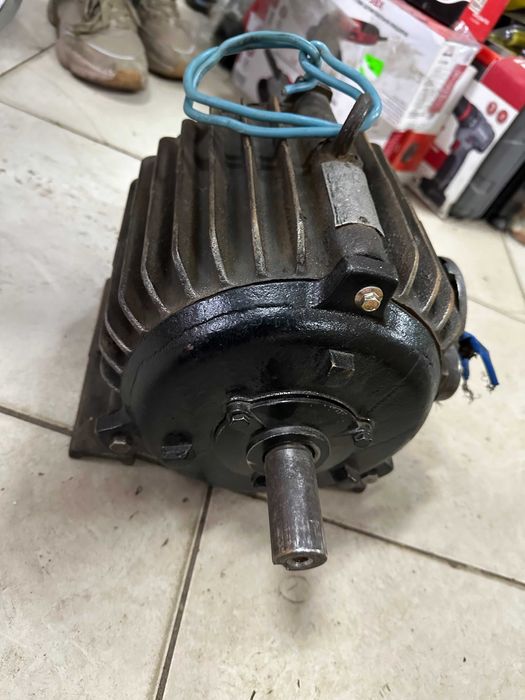 Электромотор \ Электродвигатель  3\1500