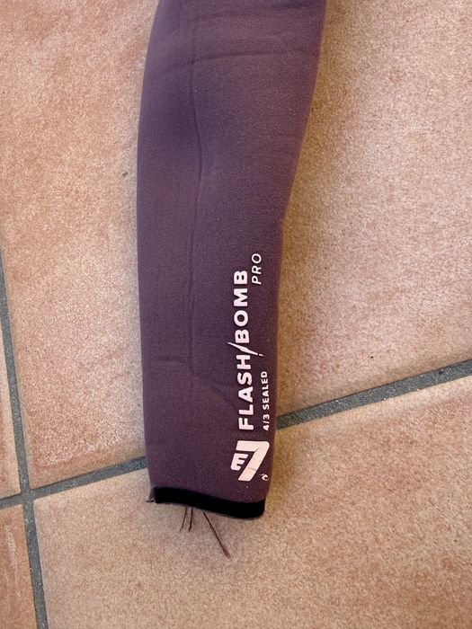 Fato surf rip curl flash bomb