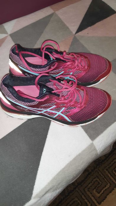 Кросівки  Asics,  кеди шкіряні 41 розмір