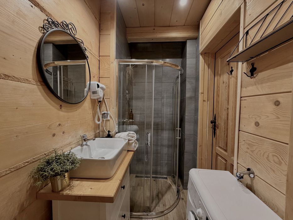 Domek z jacuzzi i widokiem na Tatry blisko Zakopanego cisza i relaks