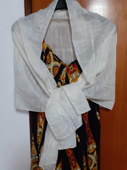 Clutch c/ oferta de encharpe